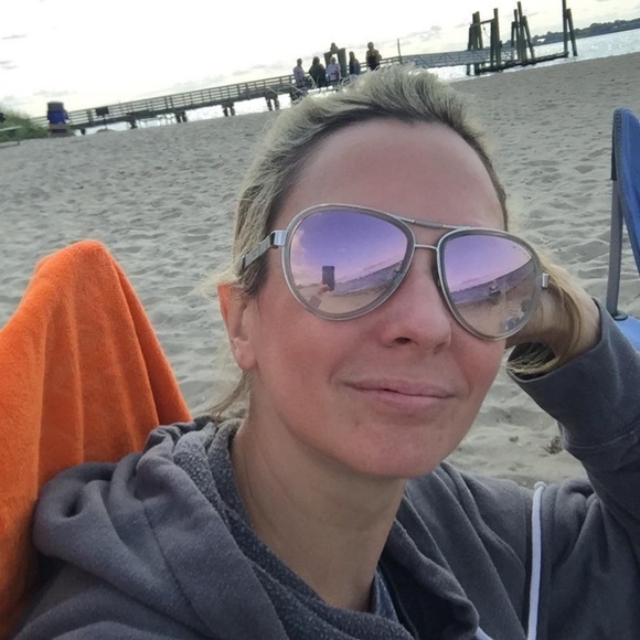 Style: Classy, Sassy, Elegant, Edgy, Chic, OnTrend - Picture 8 of 8